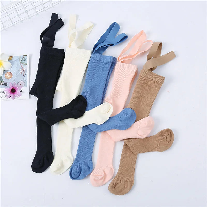 281-Collants pour Bébé avec Bretelles - Élégance Décontractée pour le Printemps 2024