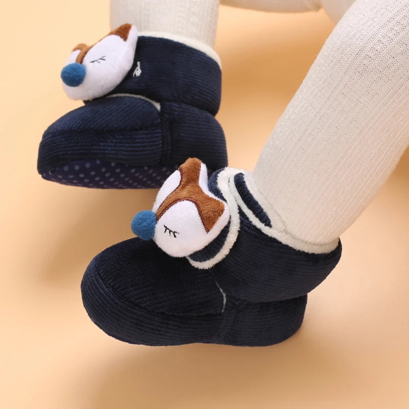 047-Chaussons Bébé d’Hiver – Douceur et Confort pour les Premiers Pas