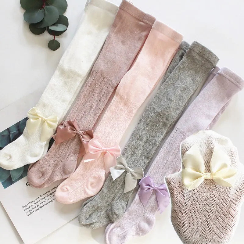 278-Collants Bébé Filles avec Nœud en Dentelle - Élégance et Confort pour Toutes les Saisons