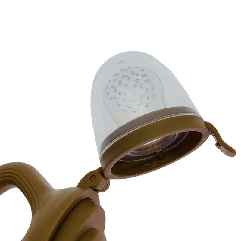 346-Poussoir à Fruits en Silicone pour Bébé – Pratique et Sain !