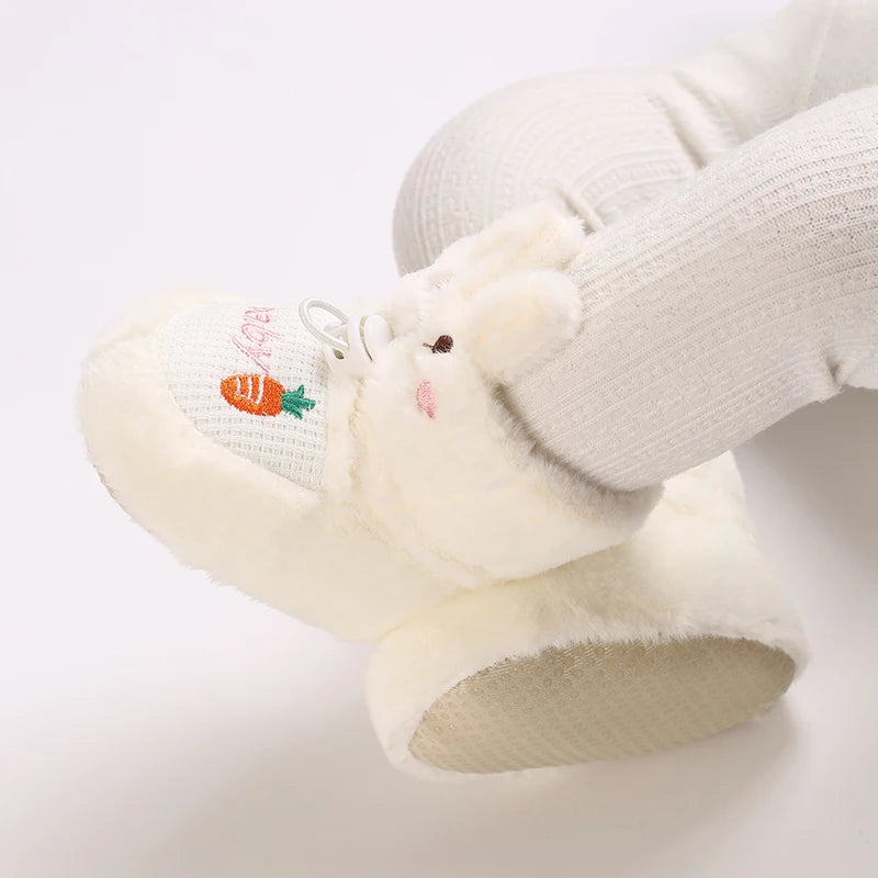 047-Chaussons Bébé d’Hiver – Douceur et Confort pour les Premiers Pas