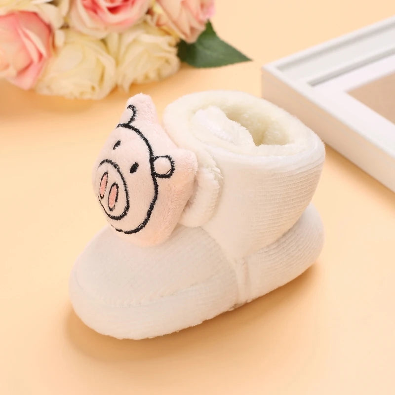 047-Chaussons Bébé d’Hiver – Douceur et Confort pour les Premiers Pas