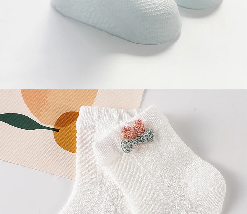 268- Lot de 4 Paires de Chaussettes pour Bébé.