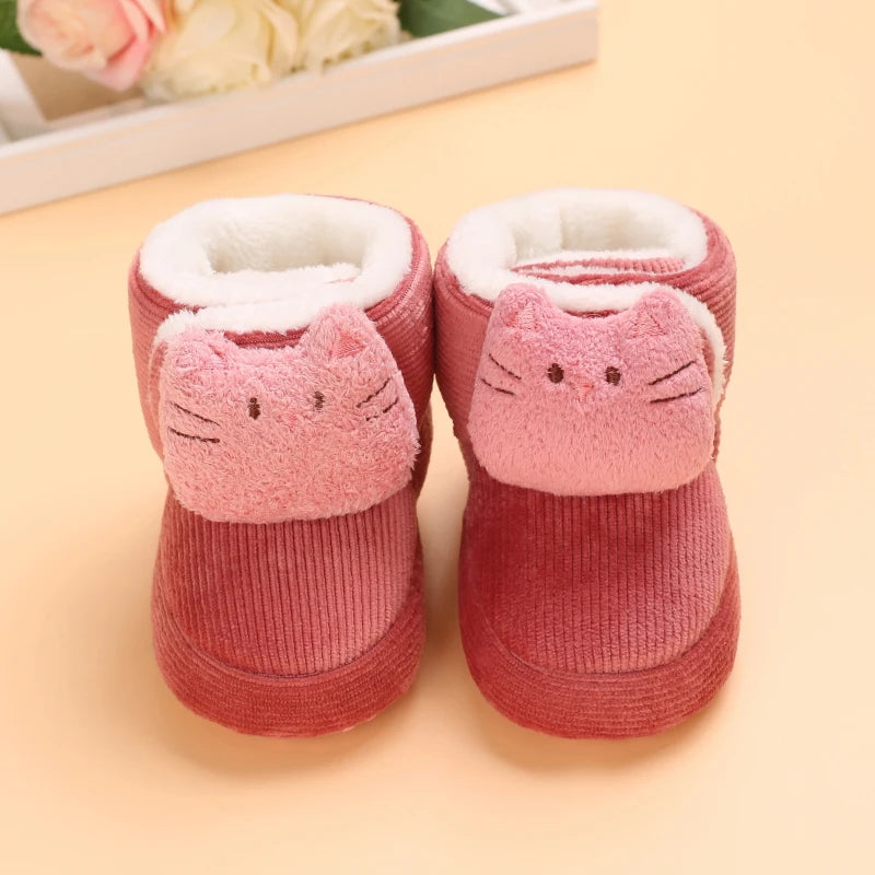 047-Chaussons Bébé d’Hiver – Douceur et Confort pour les Premiers Pas