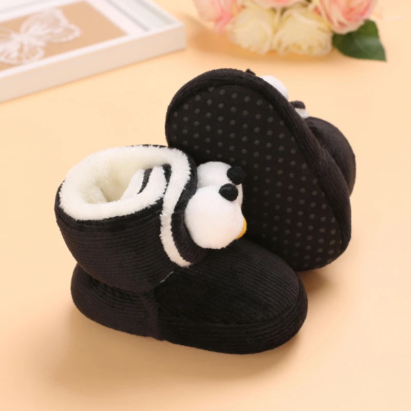 047-Chaussons Bébé d’Hiver – Douceur et Confort pour les Premiers Pas