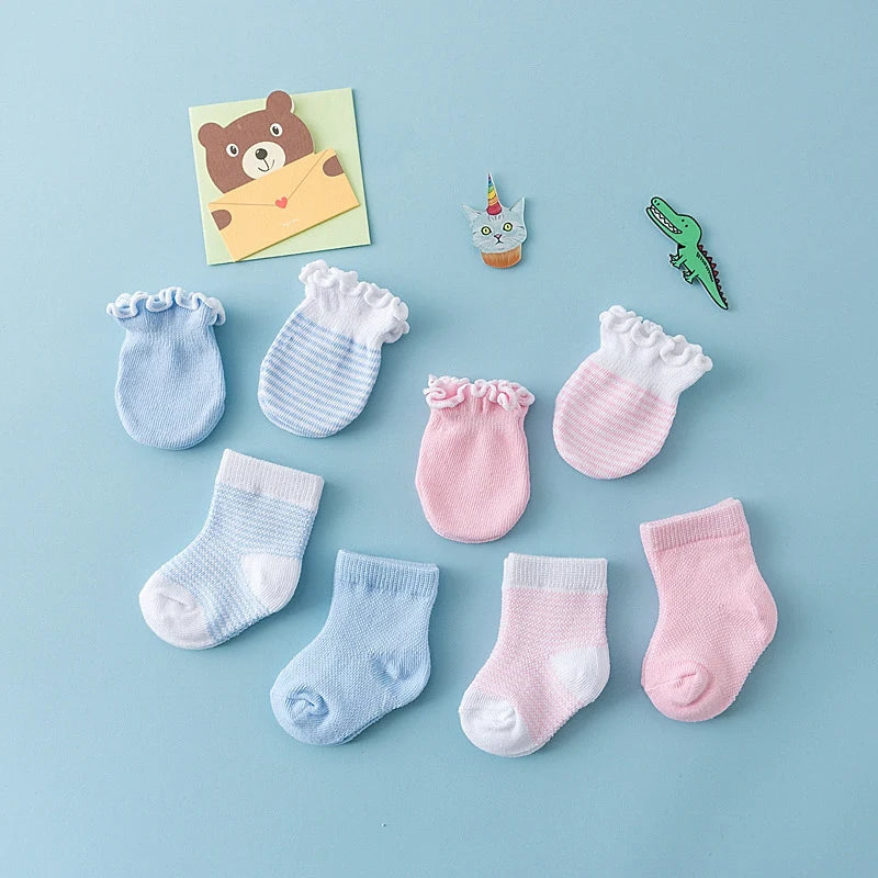 267-Set de Chaussettes et Gants Bébé