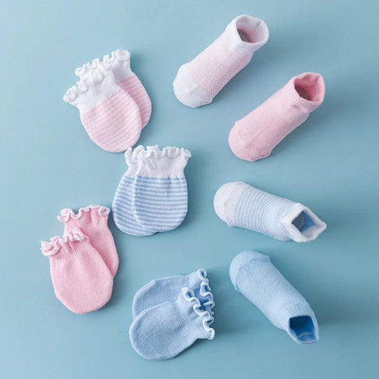 267-Set de Chaussettes et Gants Bébé