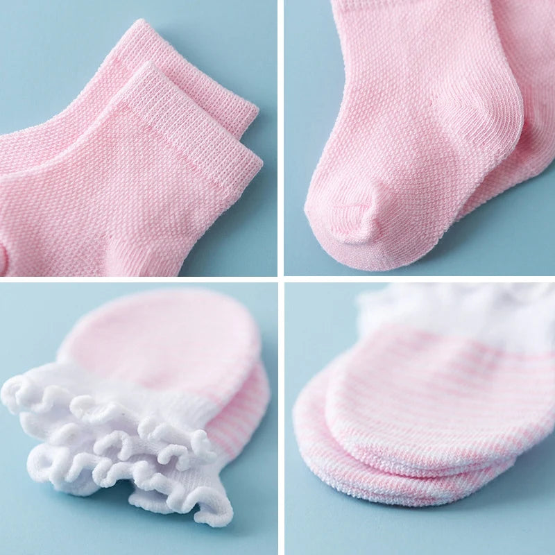 267-Set de Chaussettes et Gants Bébé