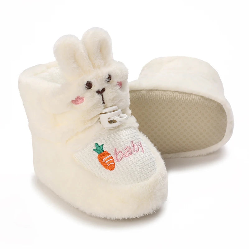 047-Chaussons Bébé d’Hiver – Douceur et Confort pour les Premiers Pas