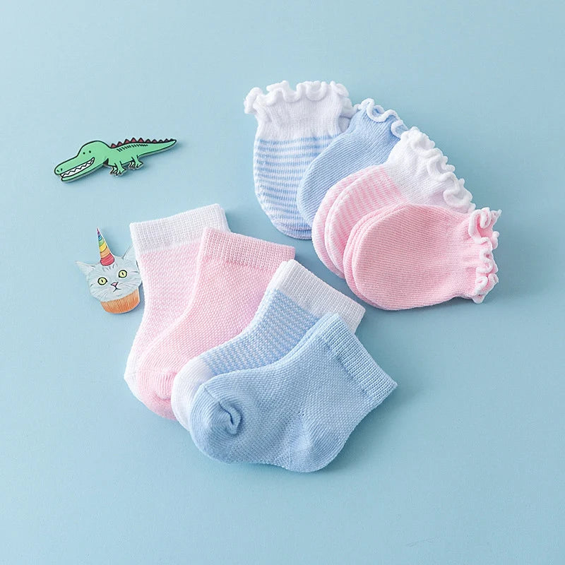 267-Set de Chaussettes et Gants Bébé
